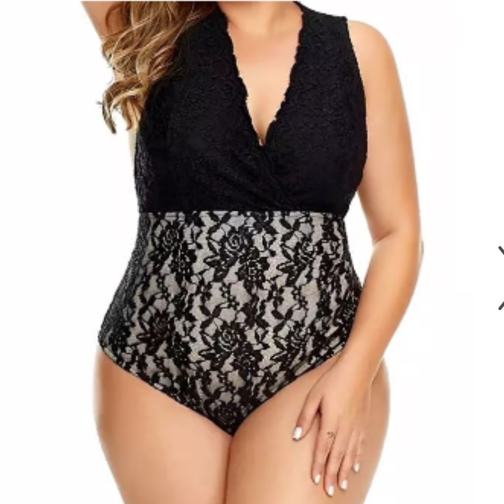NWT Ambiance 3X lace bodysuit